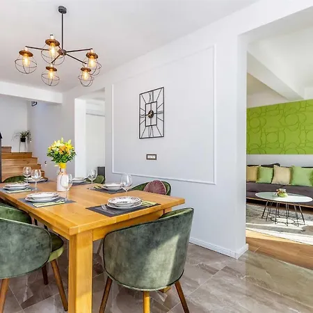Luxury Viktorija With Private Pool Apartman