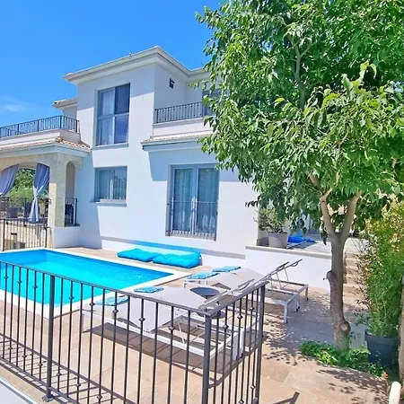 公寓 Luxury Viktorija With Private Pool