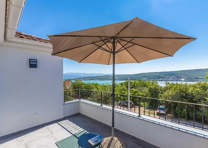 Luxury Viktorija With Private Pool Appartement Čižići