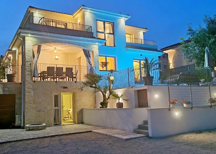 Luxury Viktorija With Private Pool * Čižići