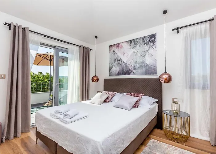 Luxury Viktorija With Private Pool *