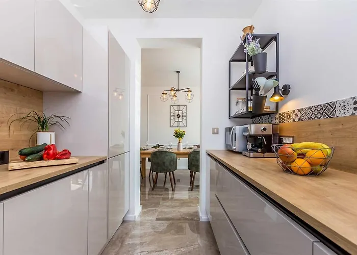 Luxury Viktorija With Private Pool Apartament